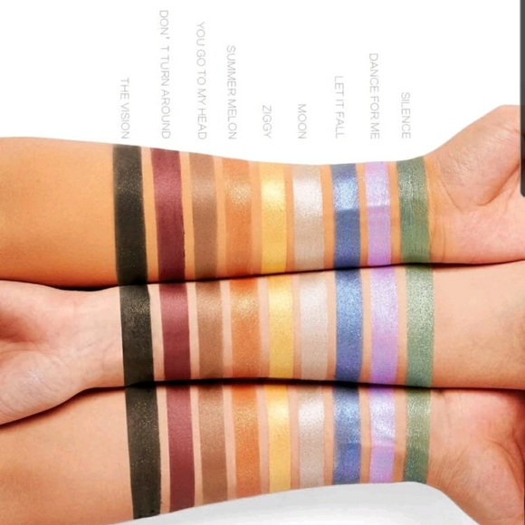 !! Bundle of Pressed Single Eyeshadows - Picture 2 of 12